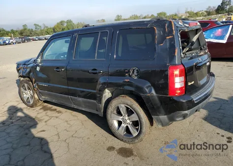2016 Jeep Patriot Latitude z USA, uszkodzony, nr VIN 1C4NJPFA2GD554428